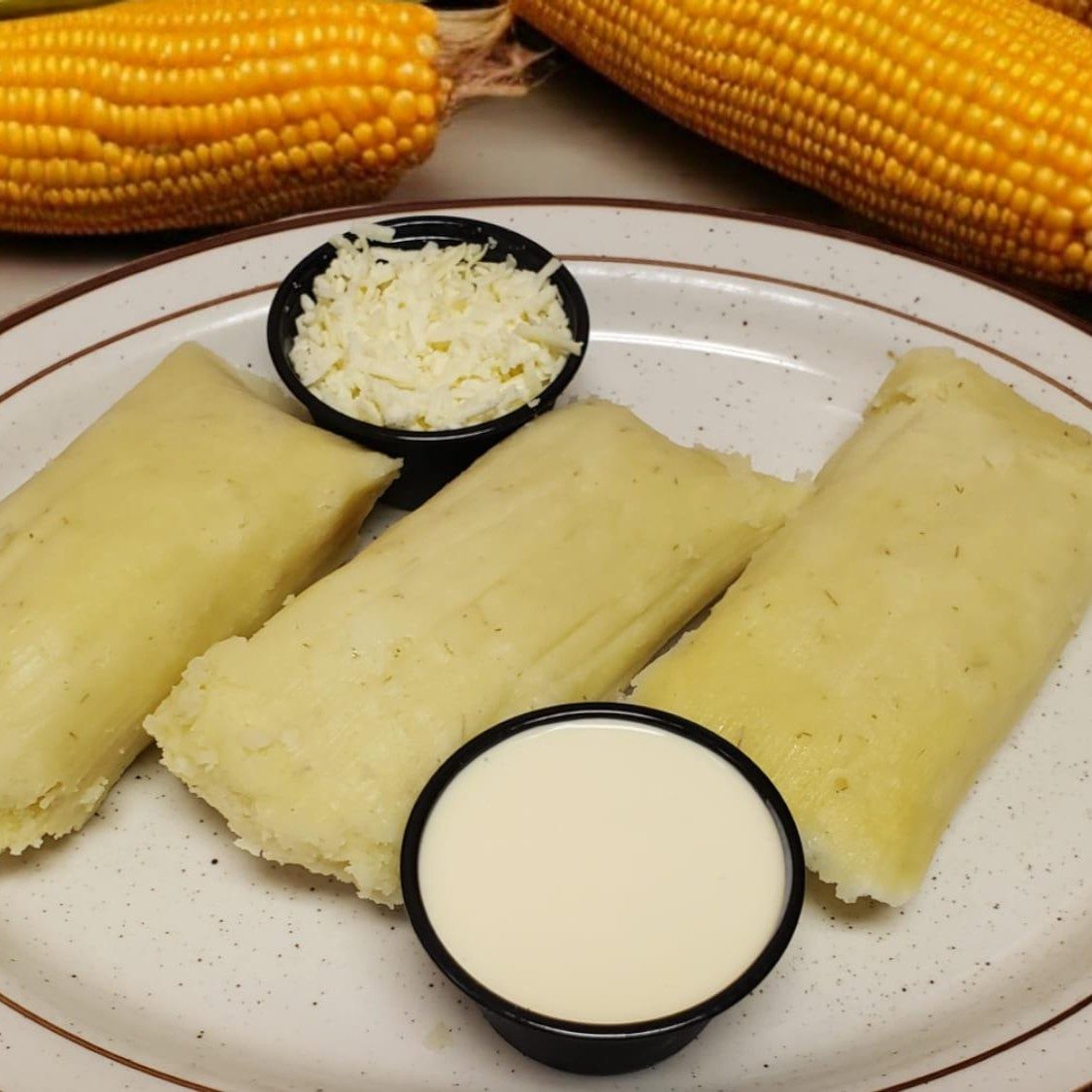 3 Tamalitos De Elote.