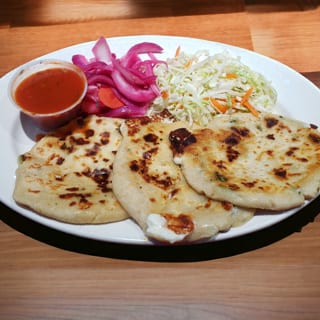 Pupusas With Loroco (3)